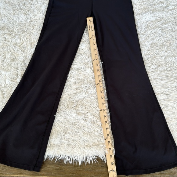 Halara. Flare leg pants. NWOT. Size small. - Picture 12 of 15
